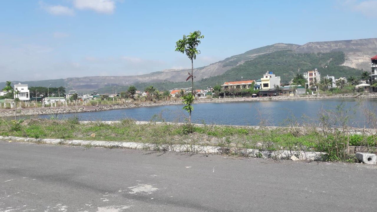 Đất nền Quảng Hồng